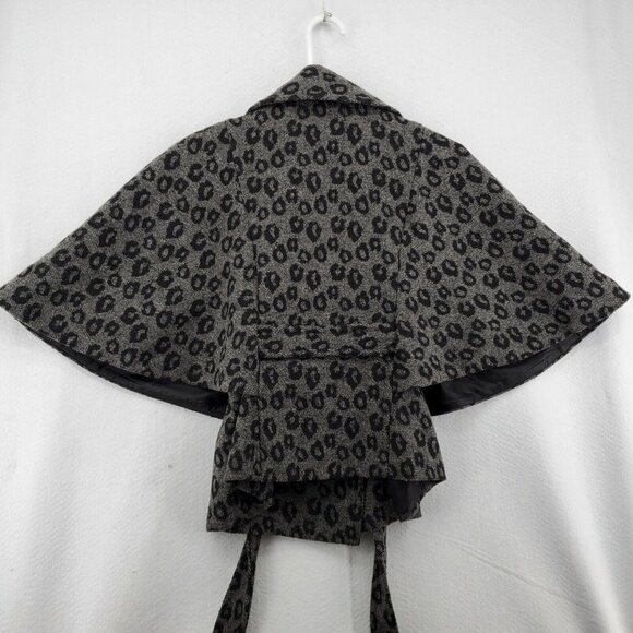 A. Byer Jacket Women's Batwing Sleeve Belted Parka Animal Print Gray Black Small - Picture 10 of 12